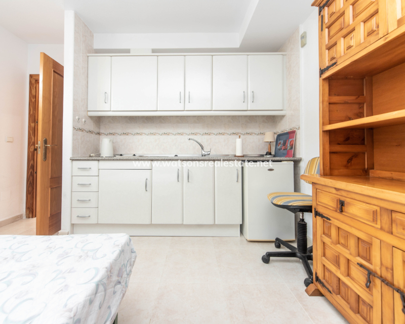 Resale - Fristaende Villa - Urb. La Marina