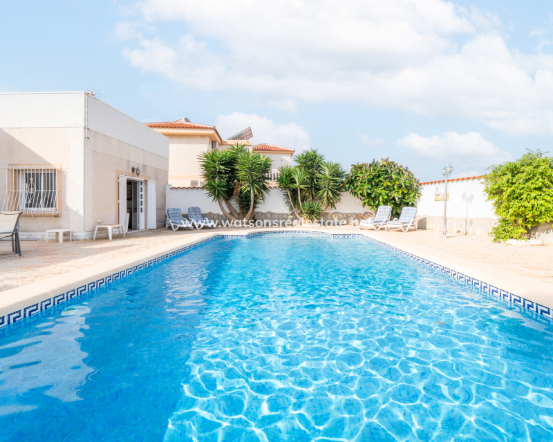 Resale - Fristaende Villa - Urb. La Marina
