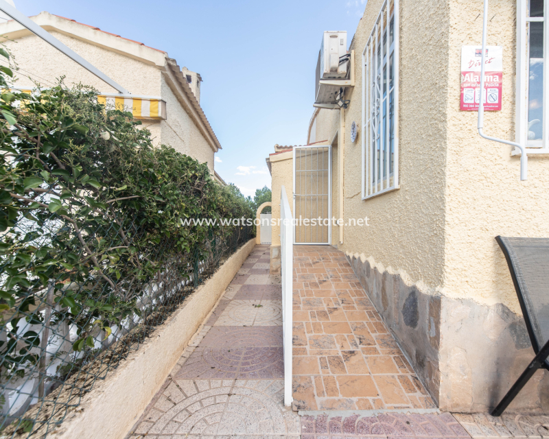 Resale - Fristaende Villa - Urb. La Marina