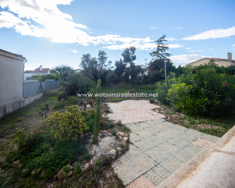 Resale - Fristaende Villa - Urb. La Marina