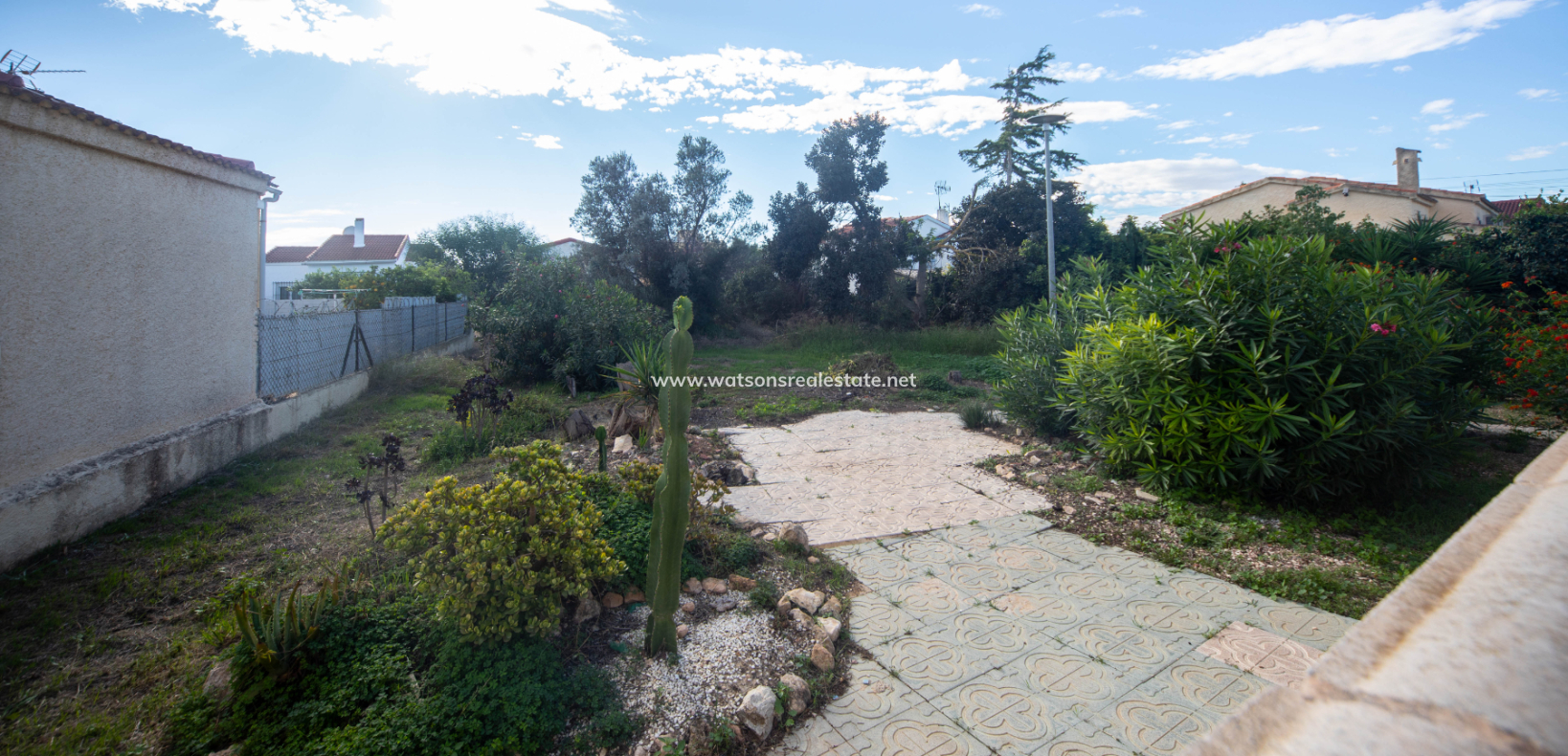 Resale - Fristaende Villa - Urb. La Marina