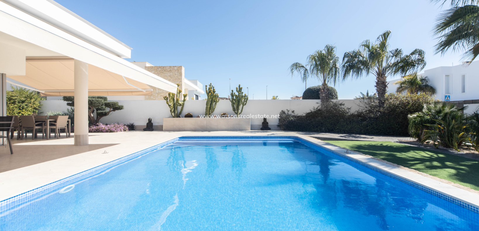 Resale - Fristaende Villa - Urb. La Marina
