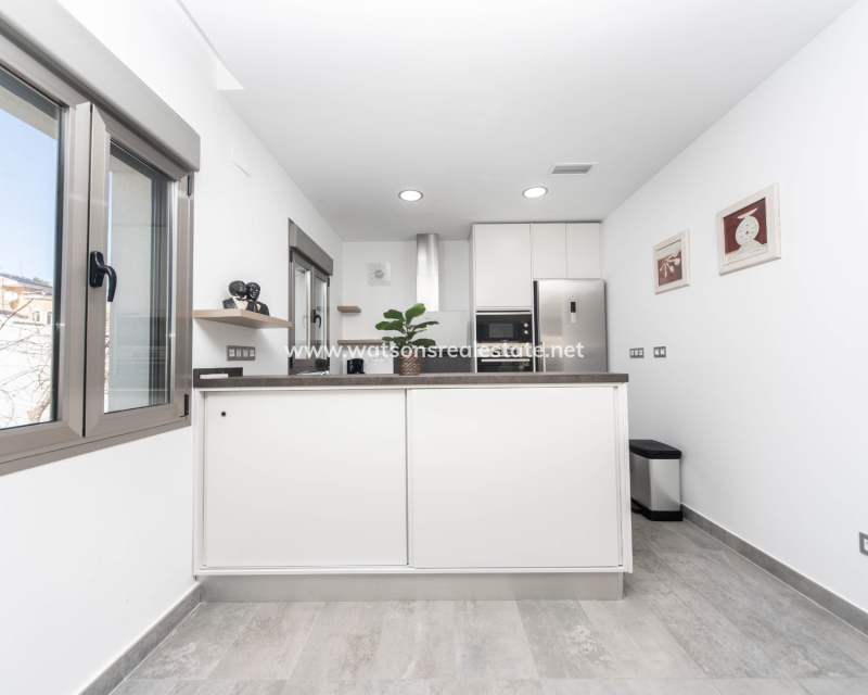 Resale - Fristaende Villa - Urb. La Marina