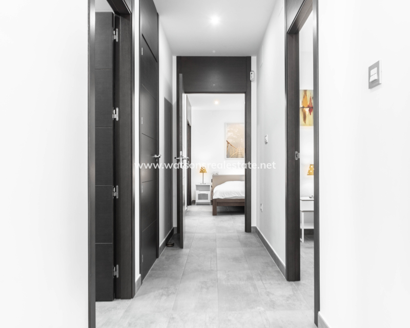 Resale - Fristaende Villa - Urb. La Marina