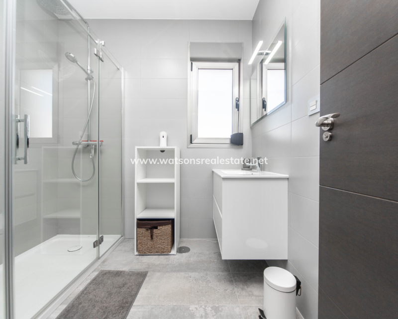 Resale - Fristaende Villa - Urb. La Marina