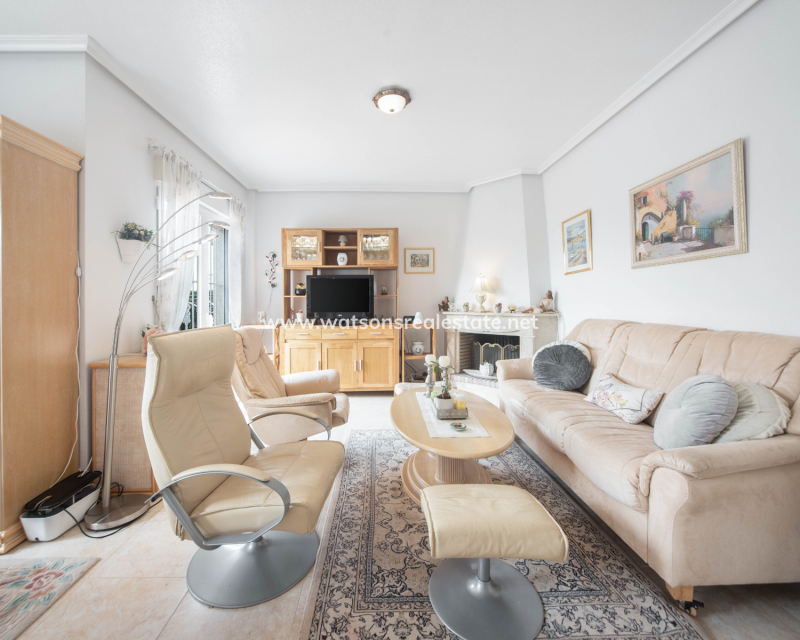 Resale - Fristaende Villa - Urb. La Marina