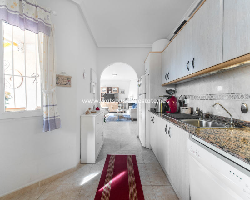 Resale - Fristaende Villa - Urb. La Marina