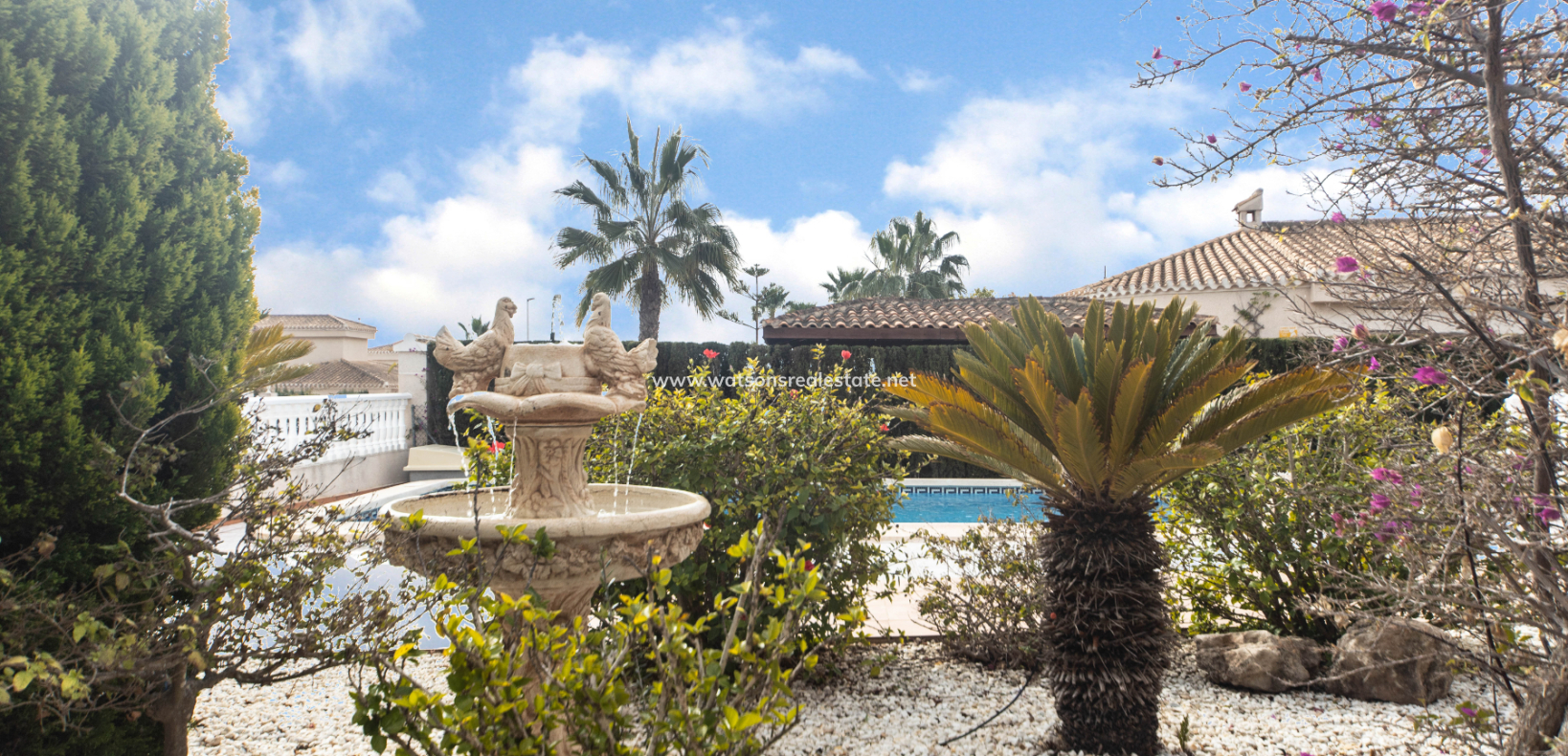 Resale - Fristaende Villa - Urb. La Marina