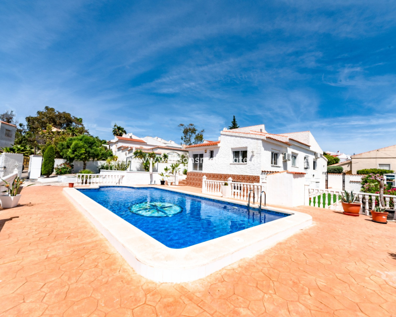 Resale - Fristaende Villa - Urb. La Marina