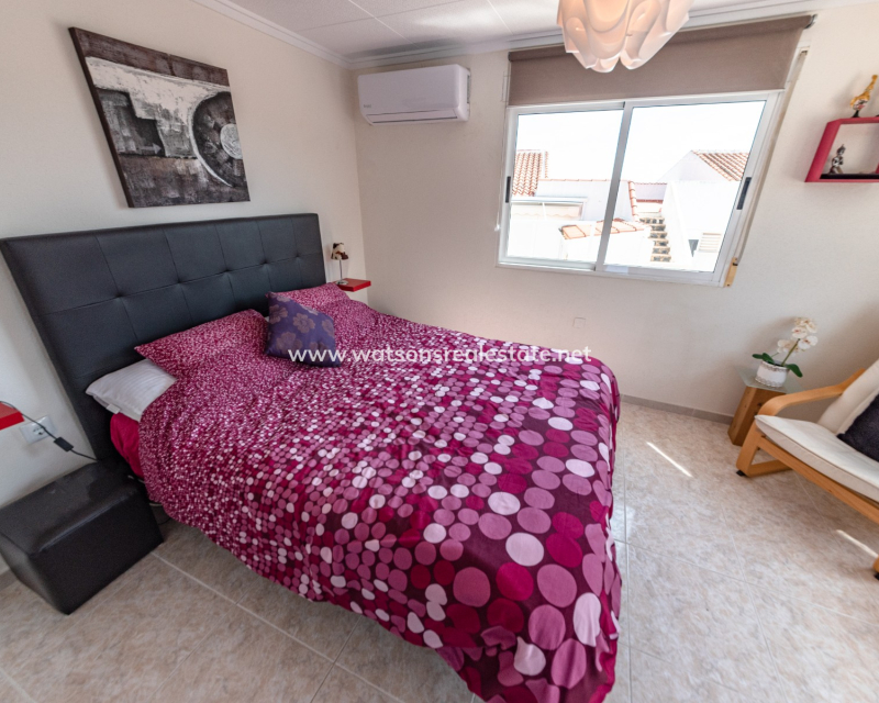 Resale - Fristaende Villa - Urb. La Marina