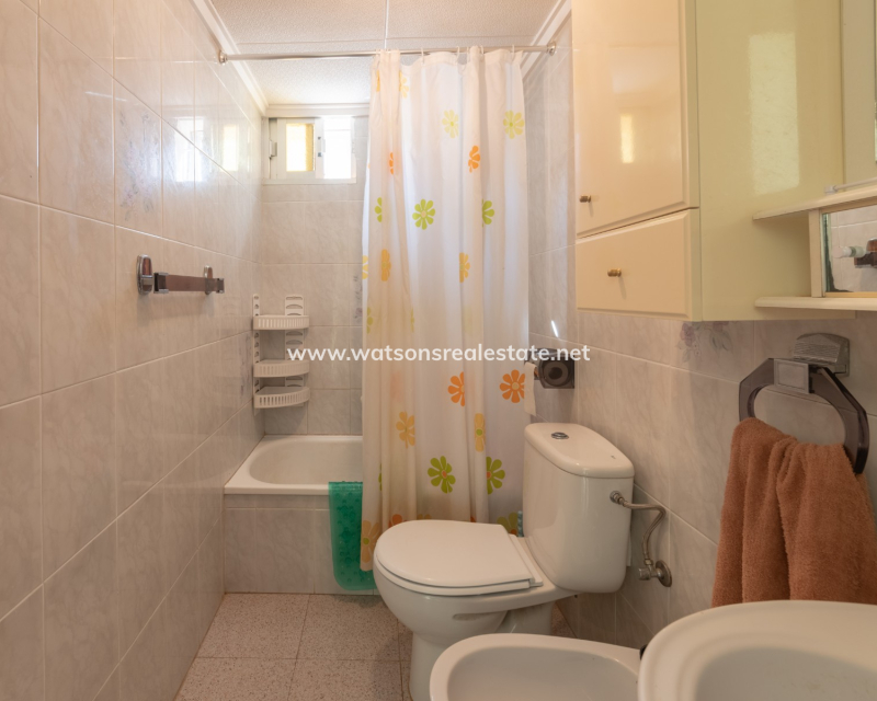 Resale - Fristaende Villa - Urb. La Marina