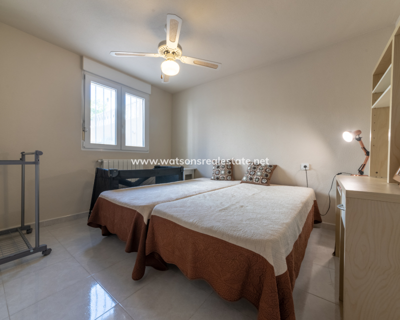 Resale - Fristaende Villa - Urb. La Marina