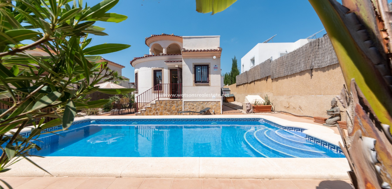 Resale - Fristaende Villa - Urb. La Marina