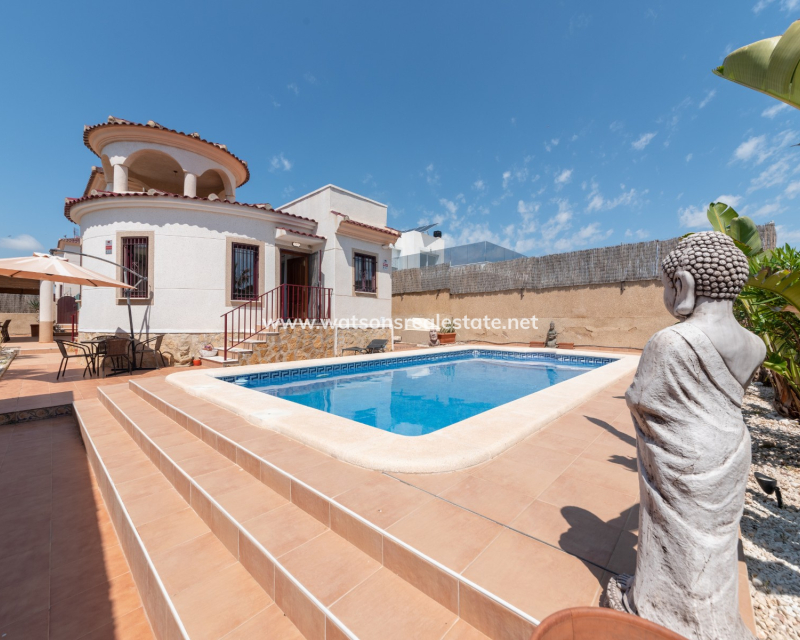 Resale - Fristaende Villa - Urb. La Marina