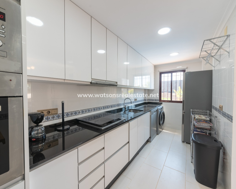 Resale - Fristaende Villa - Urb. La Marina
