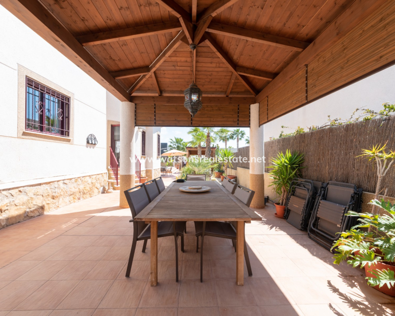 Resale - Fristaende Villa - Urb. La Marina