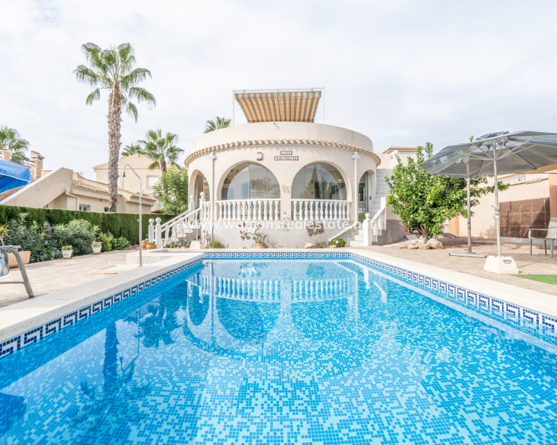 Resale - Fristaende Villa - Urb. La Marina