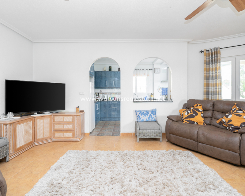 Resale - Fristaende Villa - Urb. La Marina