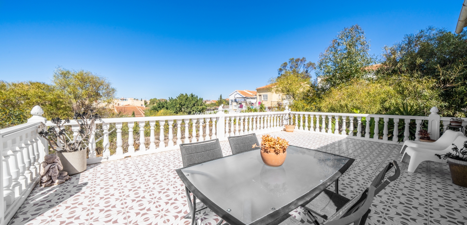 Resale - Fristaende Villa - Urb. La Marina