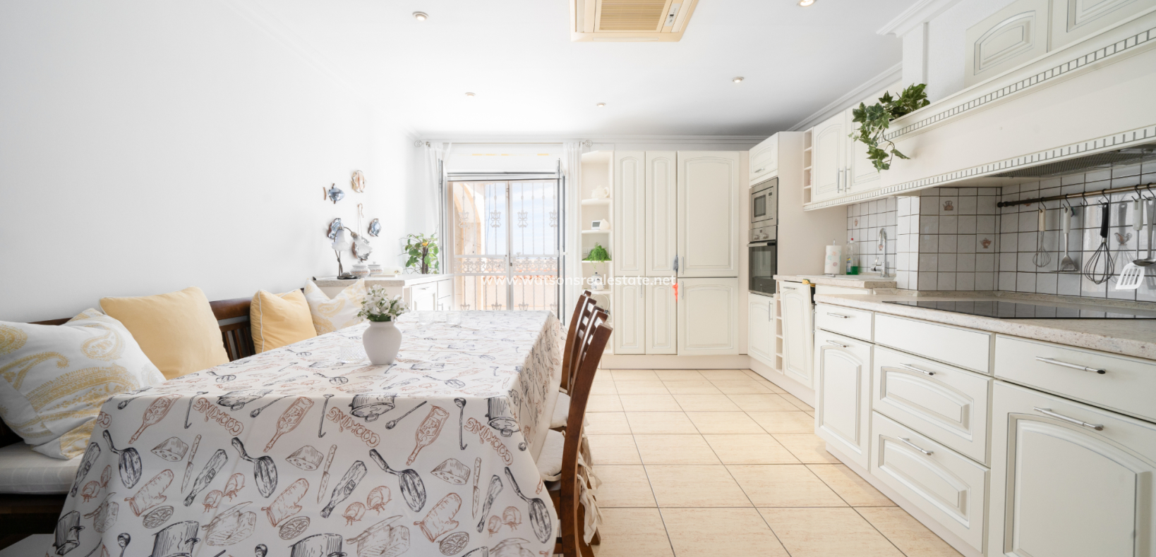 Resale - Fristaende Villa - Urb. La Marina