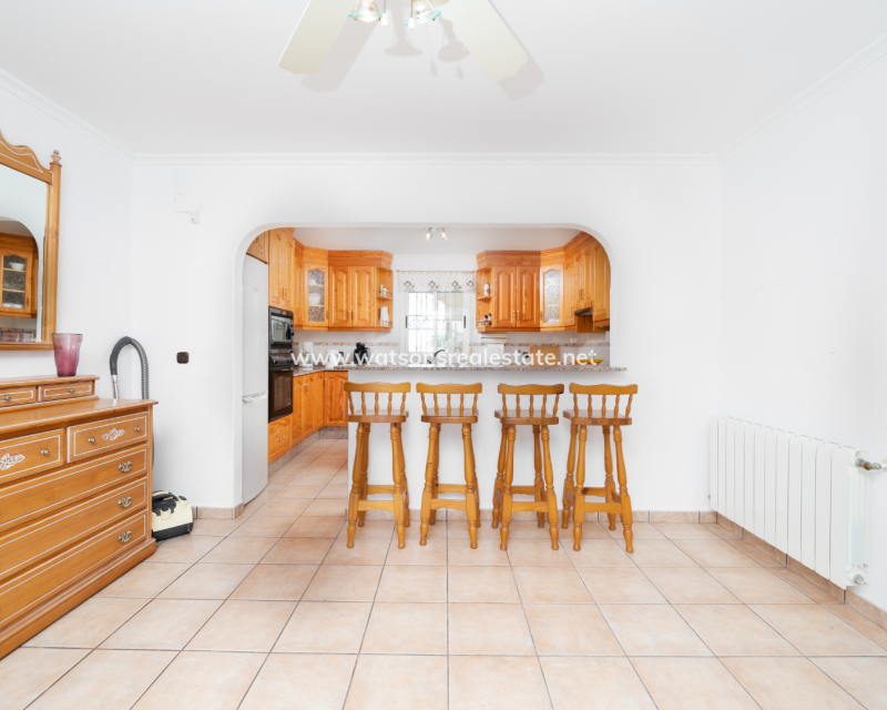 Resale - Fristaende Villa - Urb. La Marina