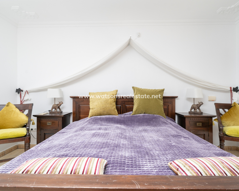Resale - Fristaende Villa - Urb. La Marina