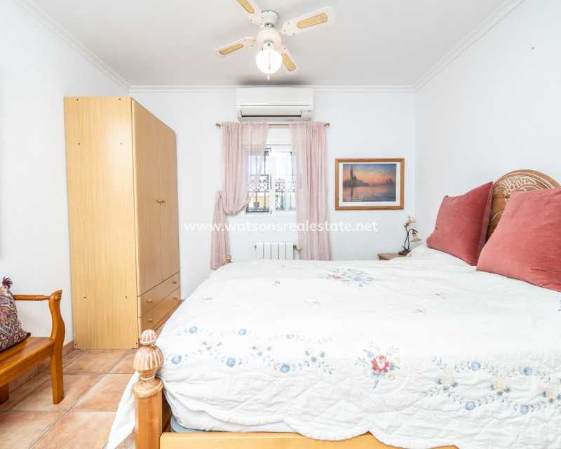 Resale - Fristaende Villa - Urb. La Marina