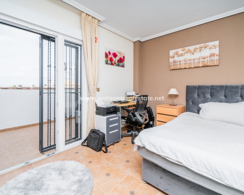 Resale - Fristaende Villa - Urb. La Marina