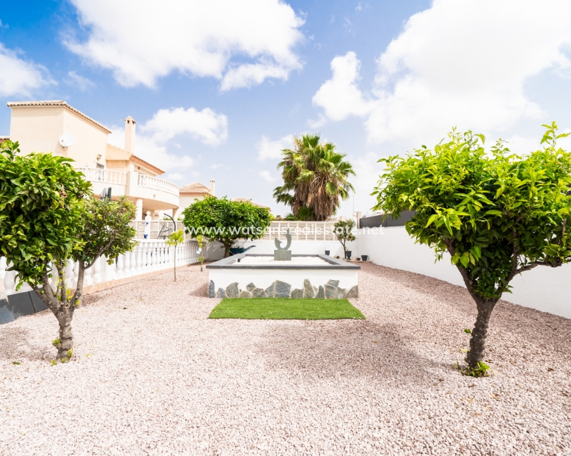 Resale - Fristaende Villa - Urb. La Marina