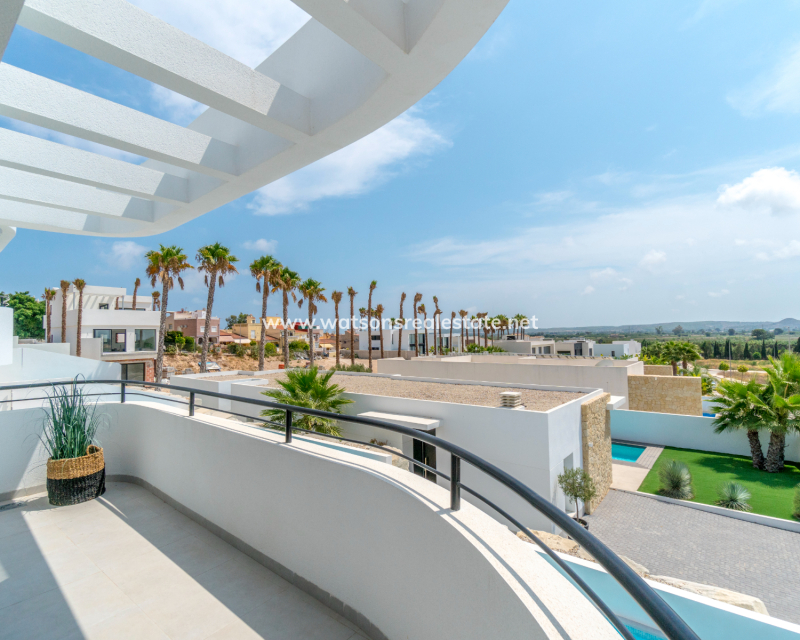 Resale - Fristaende Villa - Urb. La Marina