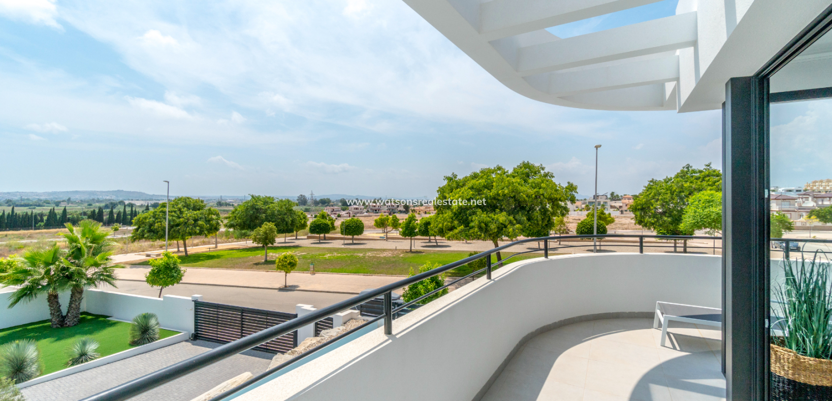 Resale - Fristaende Villa - Urb. La Marina