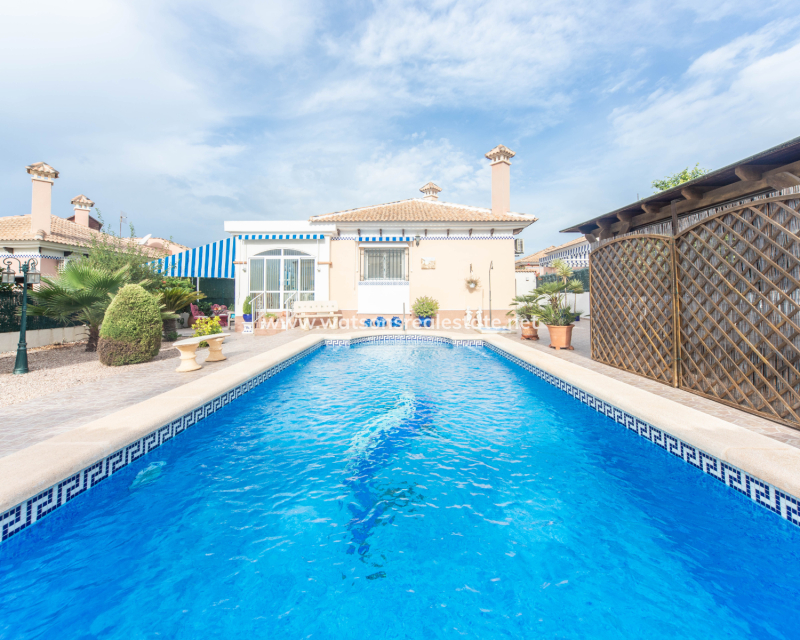 Resale - Fristaende Villa - Urb. La Marina