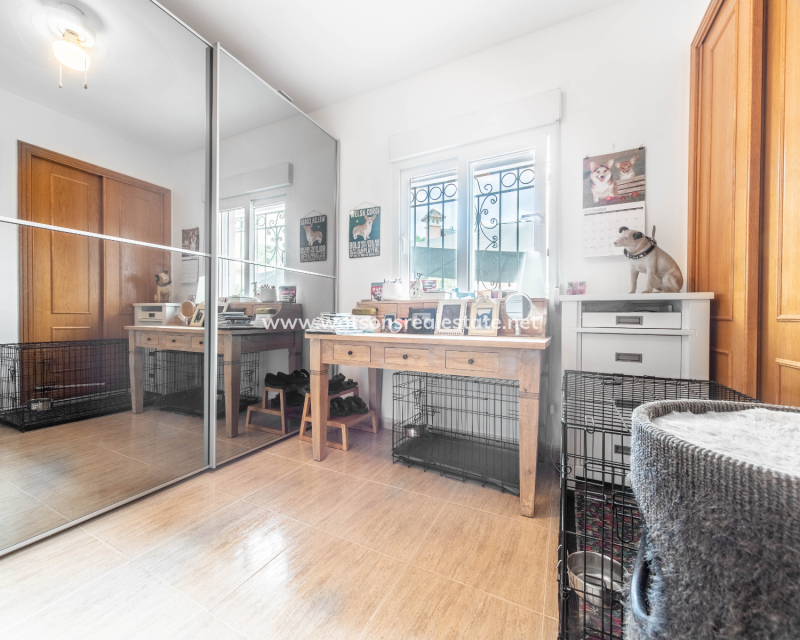 Resale - Fristaende Villa - Urb. La Marina