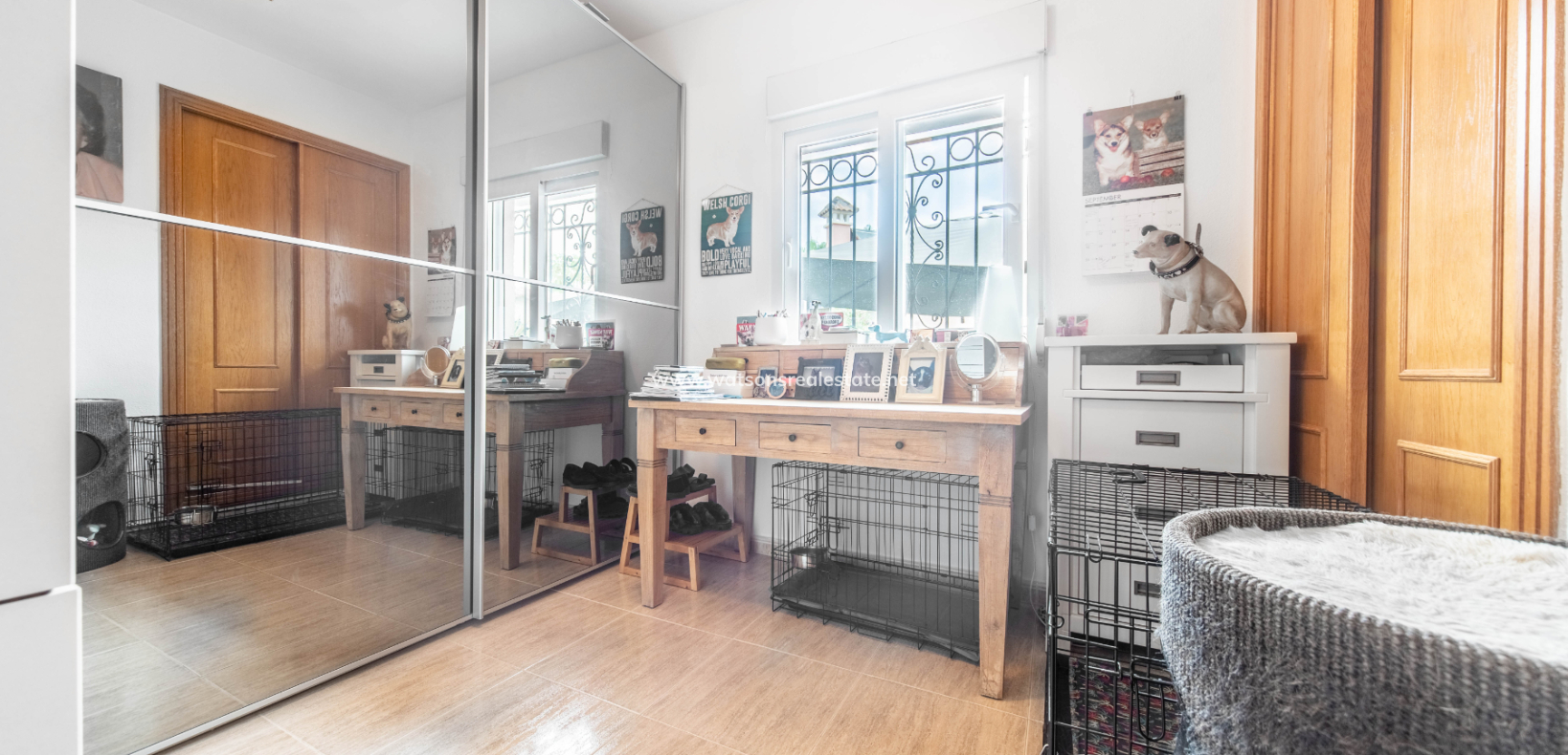 Resale - Fristaende Villa - Urb. La Marina