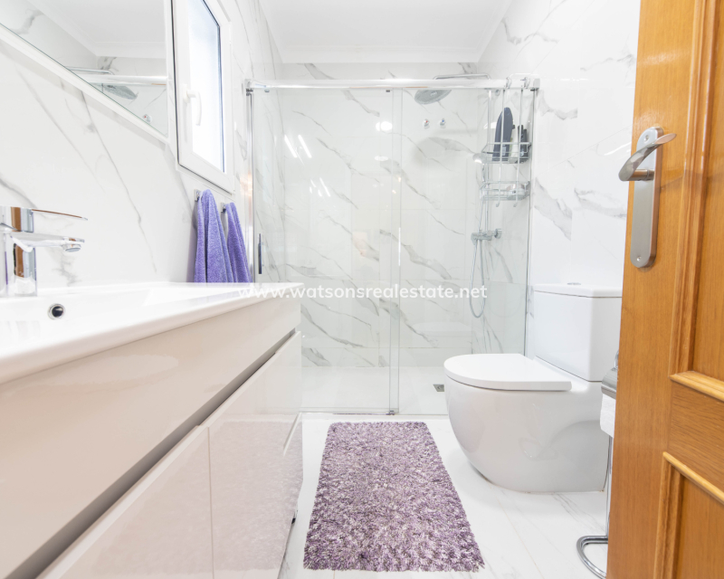 Resale - Fristaende Villa - Urb. La Marina