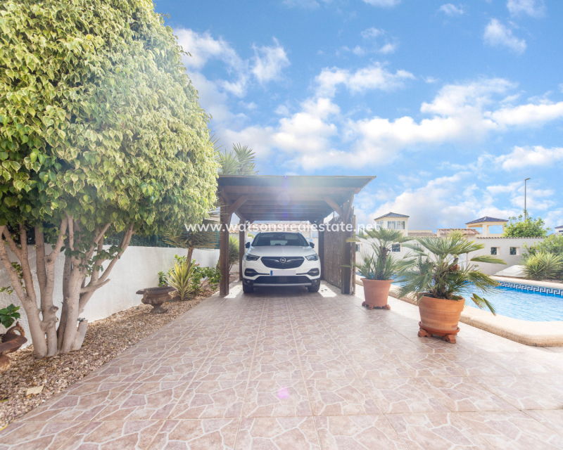 Resale - Fristaende Villa - Urb. La Marina