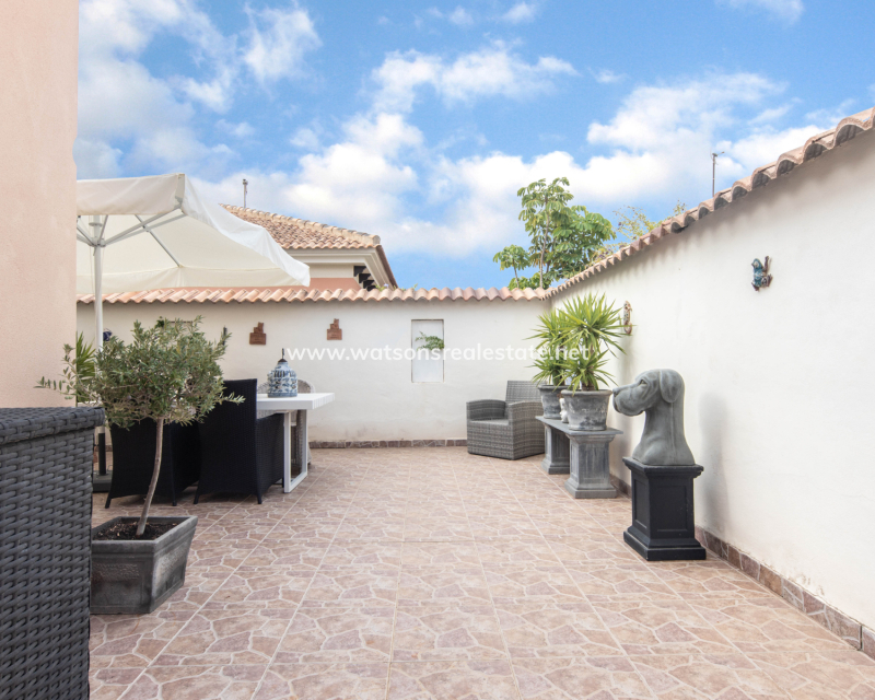 Resale - Fristaende Villa - Urb. La Marina
