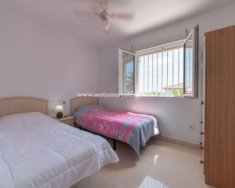 Resale - Fristaende Villa - Urb. La Marina