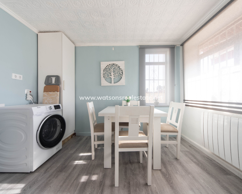 Resale - Fristaende Villa - Urb. La Marina