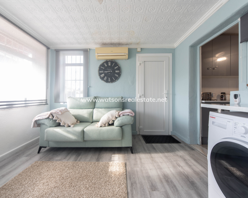 Resale - Fristaende Villa - Urb. La Marina