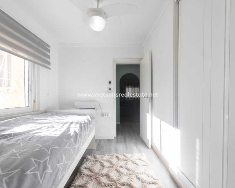 Resale - Fristaende Villa - Urb. La Marina