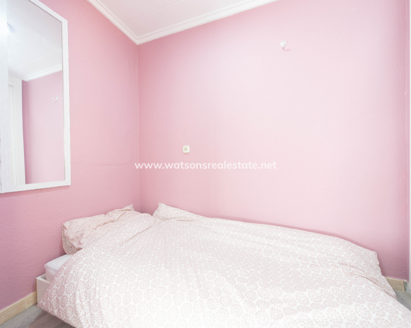 Resale - Fristaende Villa - Urb. La Marina