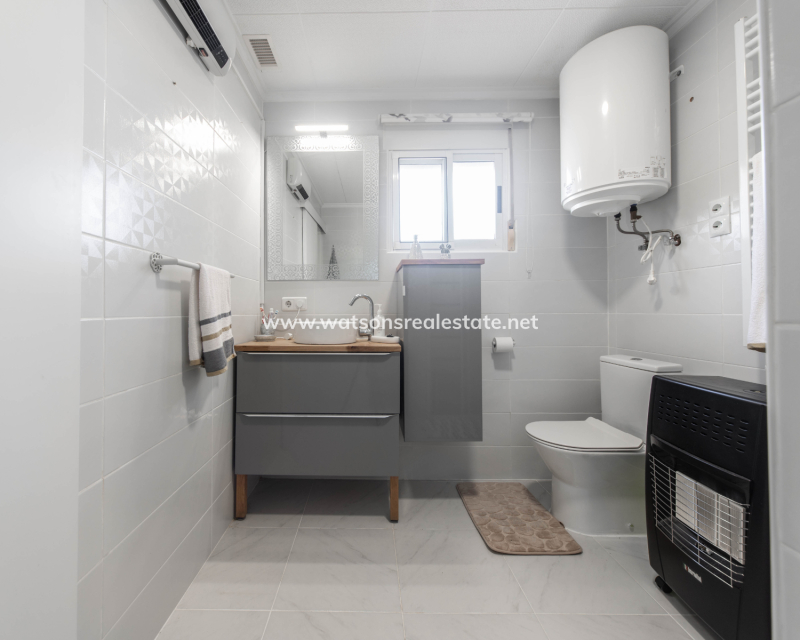 Resale - Fristaende Villa - Urb. La Marina
