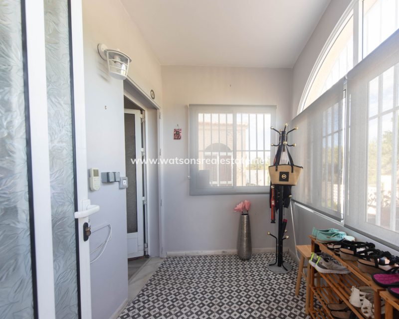 Resale - Fristaende Villa - Urb. La Marina