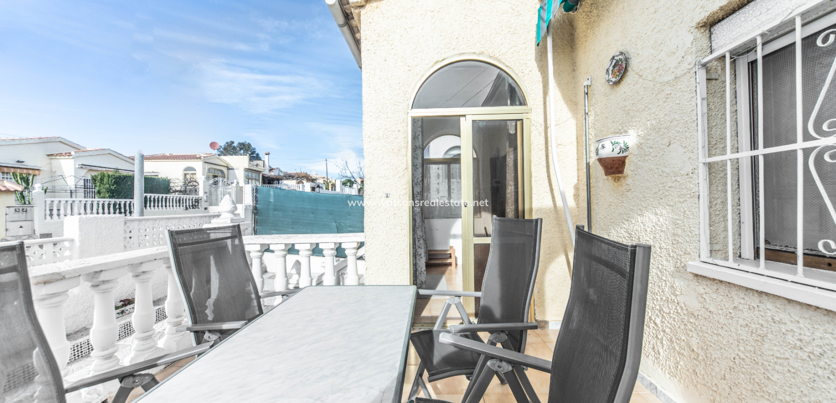 Resale - Fristaende Villa - Urb. La Marina