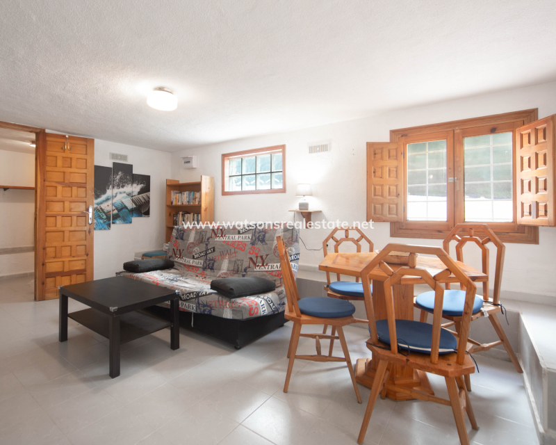 Resale - Fristaende Villa - Urb. La Marina