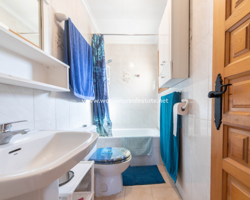 Resale - Fristaende Villa - Urb. La Marina