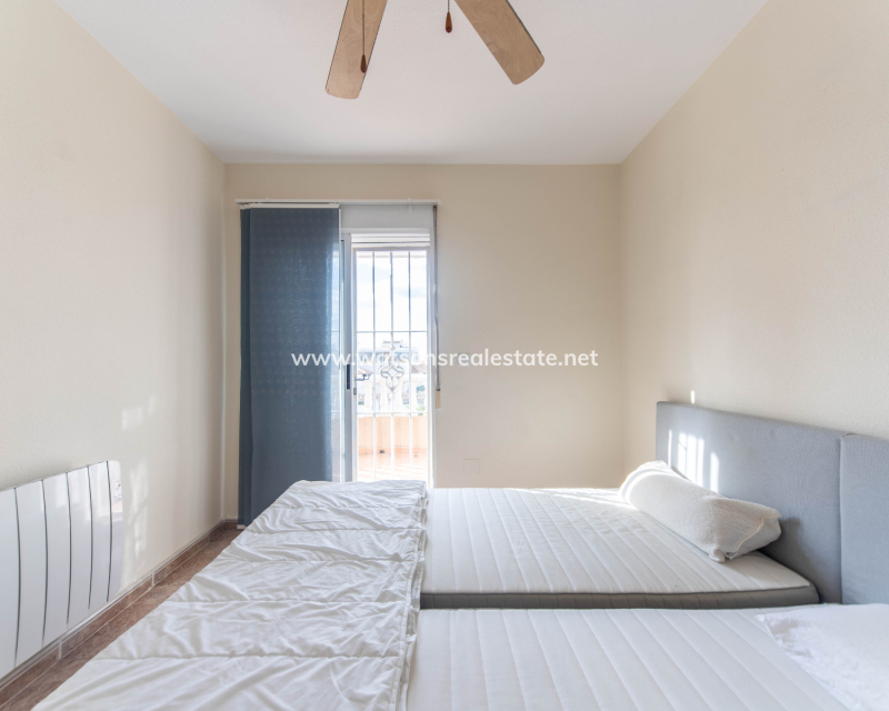 Resale - Fristaende Villa - Urb. La Marina