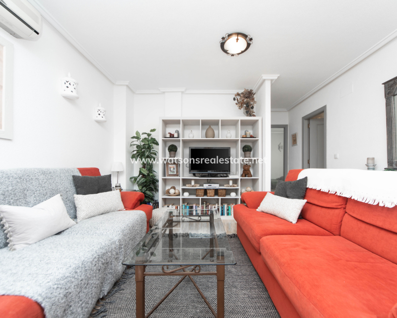 Resale - Fristaende Villa - Urb. La Marina