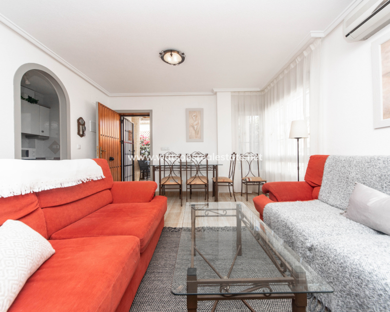 Resale - Fristaende Villa - Urb. La Marina